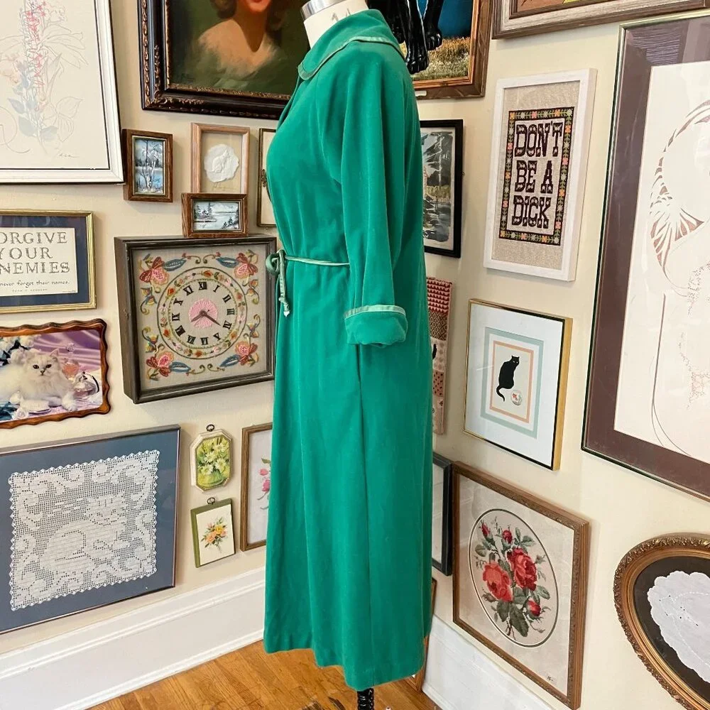 70s Vintage Appel Green Women's Robe With Green Buttons & Satin Belt Size XL - Picture 3 of 8